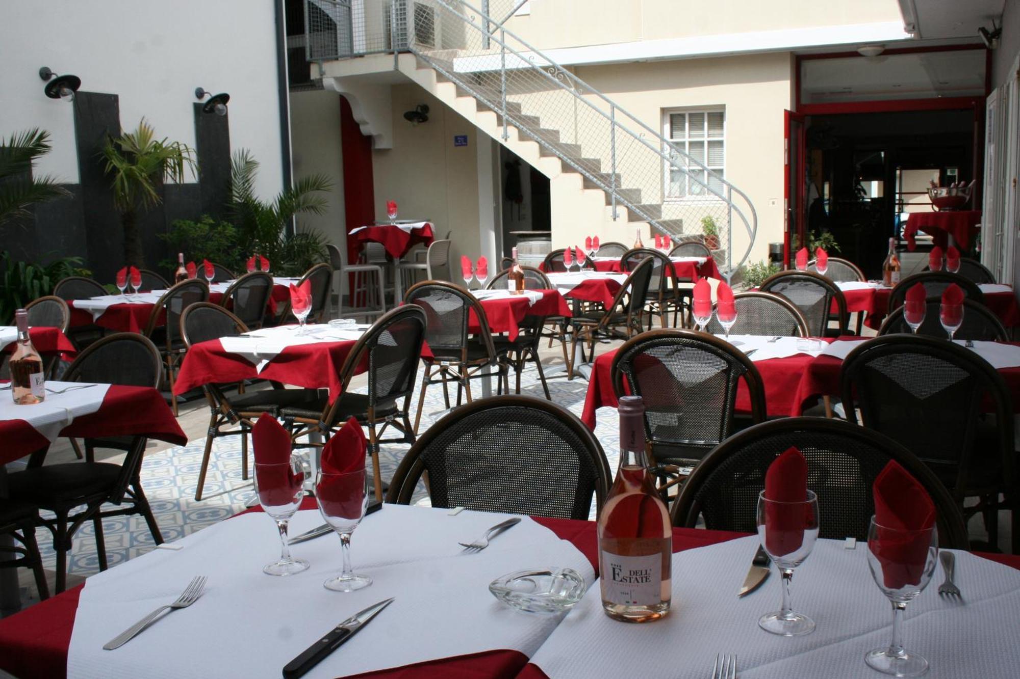 Hotel Les Italiens บิสการ์รอส ภายนอก รูปภาพ