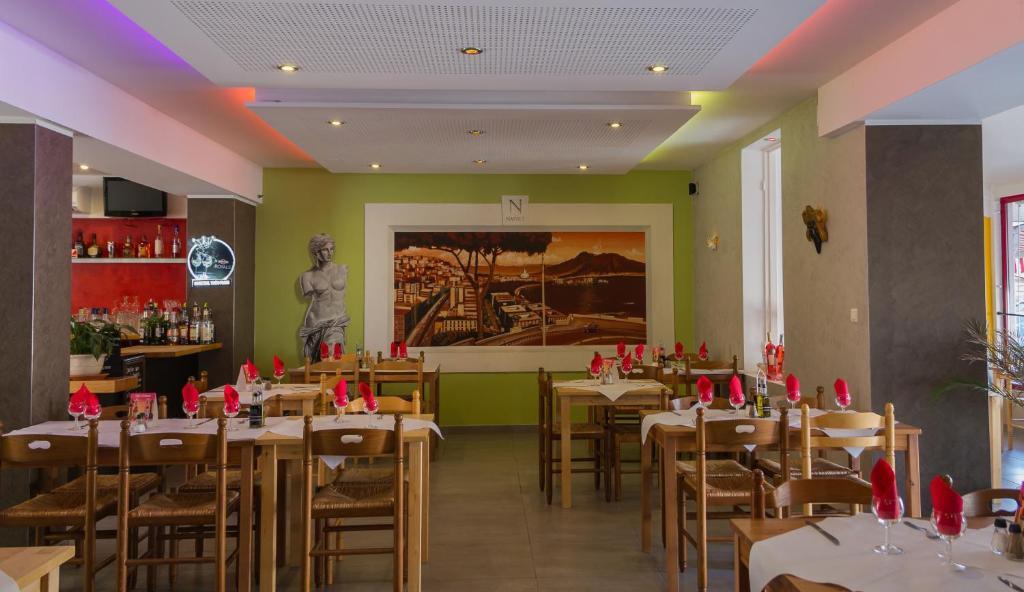 Hotel Les Italiens บิสการ์รอส ภายนอก รูปภาพ