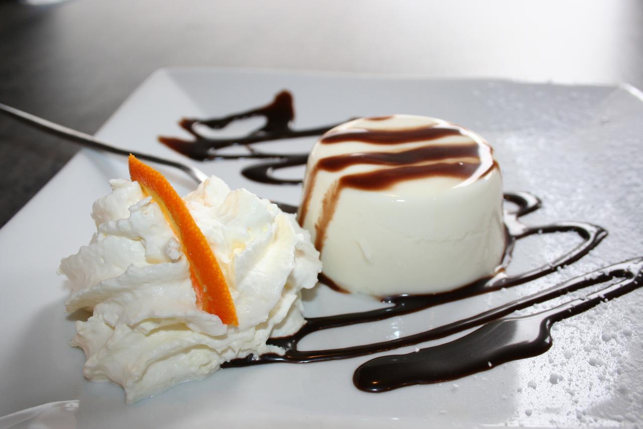 Hotel Les Italiens บิสการ์รอส ภายนอก รูปภาพ