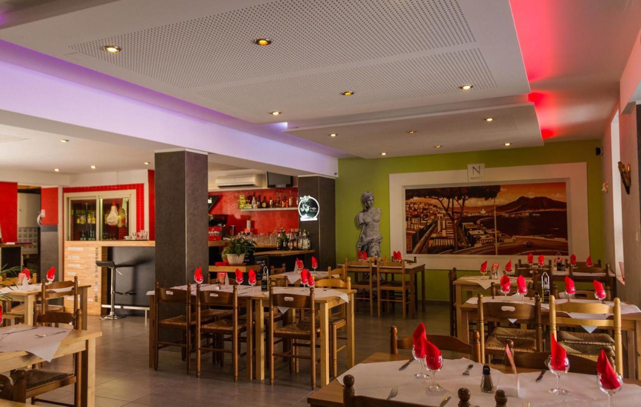 Hotel Les Italiens บิสการ์รอส ภายนอก รูปภาพ
